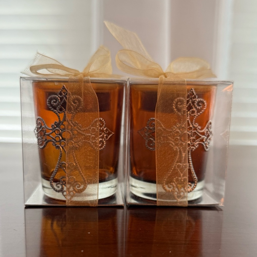 Elegant Amber Candle Holder Set with Silver Cross
